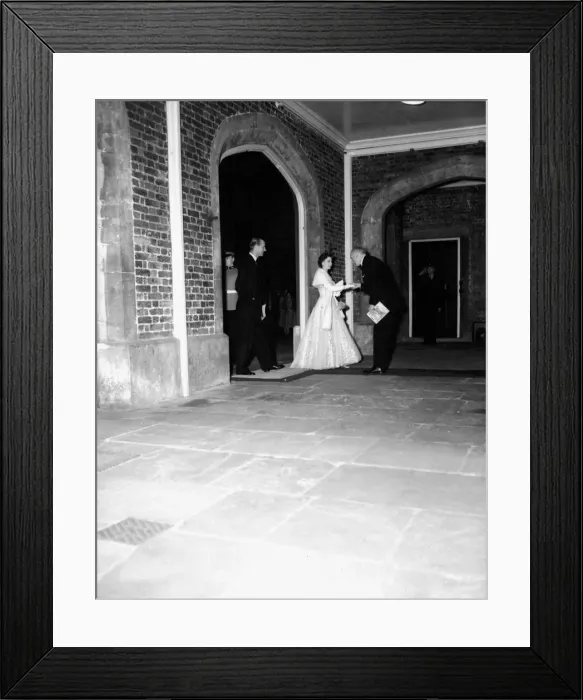 Framed Print : Queen Elizabeth Coronation June 1953 with Duke of Edinburgh on her way to Abbey Framed Print : Queen Elizabeth Coronation June 1953 with Duke of Edinburgh on her way to Abbey