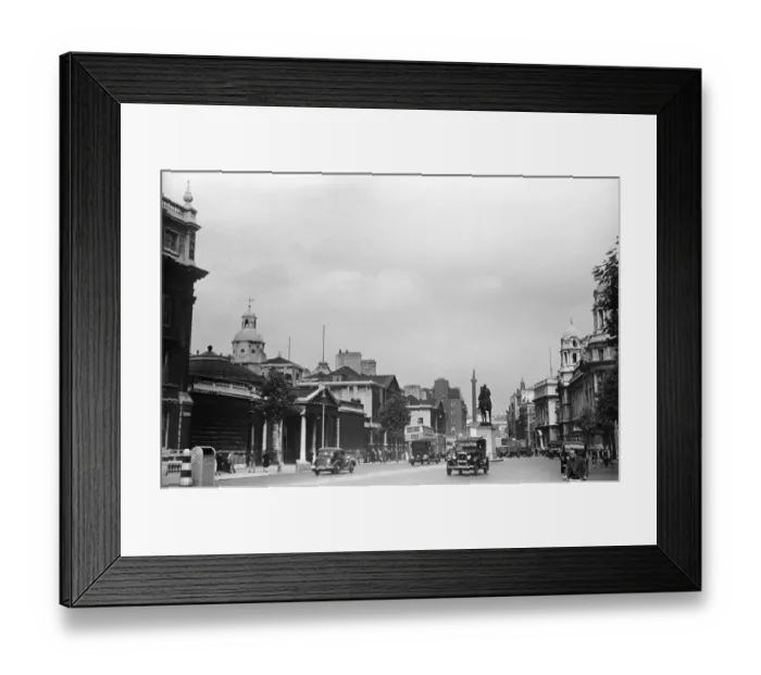 Framed Print : Whitehall looking towards Trafalgar Square August 1939