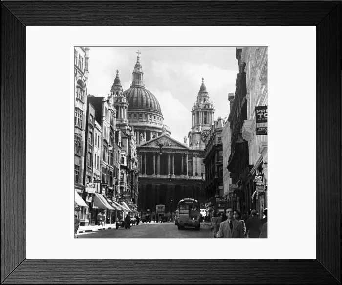 Framed Print : St Pauls Cathedral seen from Ludgate Hill August 1939