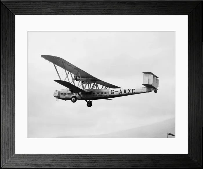 Framed Print : Imperial Airways Heracles launch, 1932. This aircraft, G-aXC Framed Print : Imperial Airways Heracles launch, 1932. This aircraft, G-aXC