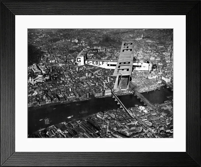 Framed Print : An Imperial Airways Armstrong Whitworth aircraft of the Argosy class Framed Print : An Imperial Airways Armstrong Whitworth aircraft of the Argosy class