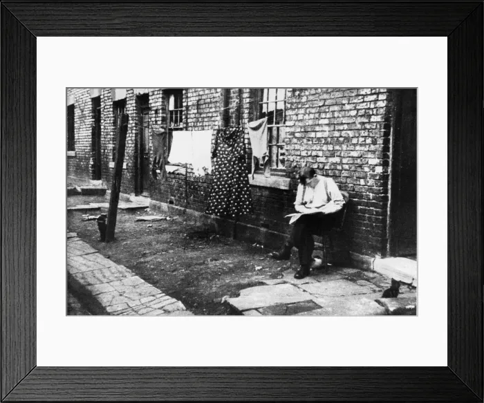 Framed Print : Keeping up standards in Jarrow. Circa 1936 Framed Print : Keeping up standards in Jarrow. Circa 1936