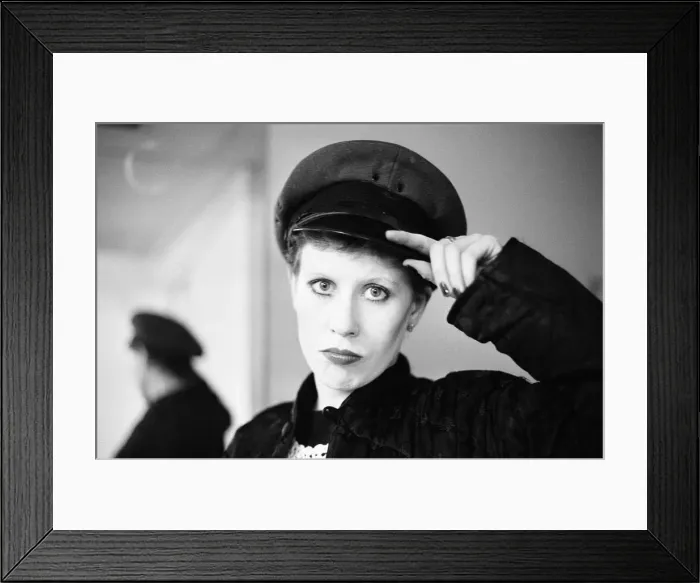 Framed Print : Hazel O Connor, Singer pictured at the Top Rank Nightclub, Reading, November 1980 Framed Print : Hazel O Connor, Singer pictured at the Top Rank Nightclub, Reading, November 1980