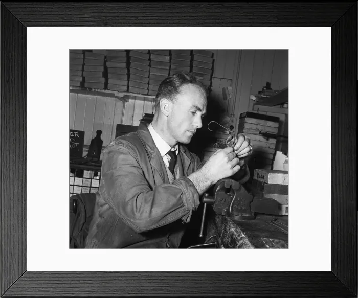 Framed Print : John MacKenzie of Partic Thistle FC 1957 Framed Print : John MacKenzie of Partic Thistle FC 1957