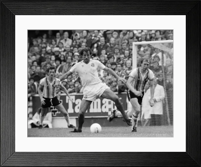 Framed Print : English League Division Two match at The Dell. Southampton 2 v Bolton Wanderers 2 Framed Print : English League Division Two match at The Dell. Southampton 2 v Bolton Wanderers 2