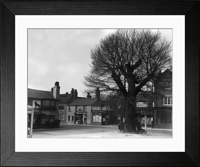 Framed Print : Hillingdon village, Red Lion and shops opposite 1932 Framed Print : Hillingdon village, Red Lion and shops opposite 1932