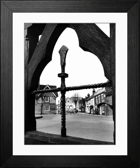 Framed Print : Solihull, West Midlands, England, 28th March 1964 Framed Print : Solihull, West Midlands, England, 28th March 1964