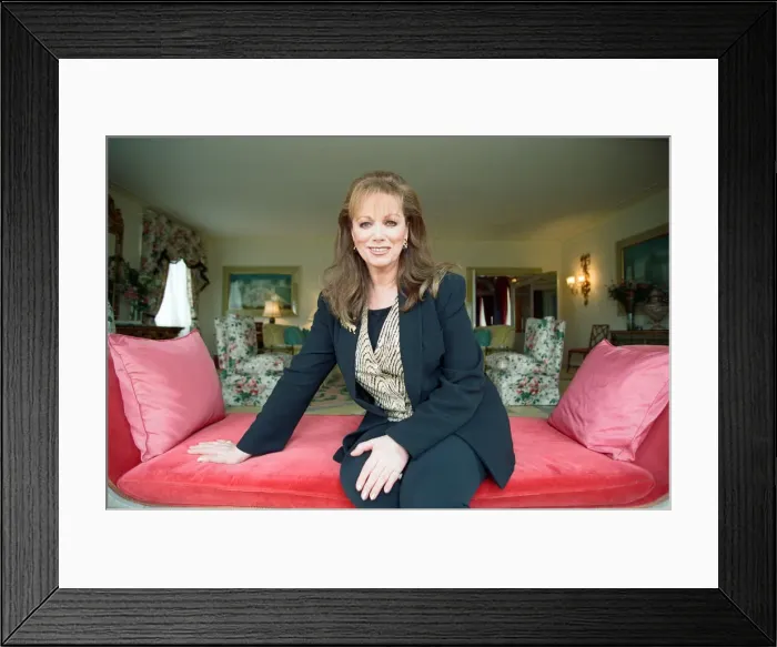 Framed Print : Jackie Collins. (Pictured in London) Author Framed Print : Jackie Collins. (Pictured in London) Author