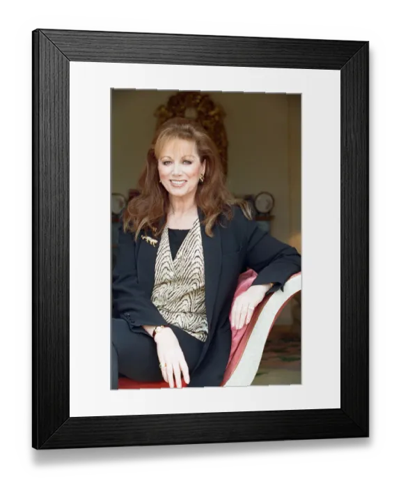Framed Print : Jackie Collins. (Pictured in London) Author Framed Print : Jackie Collins. (Pictured in London) Author