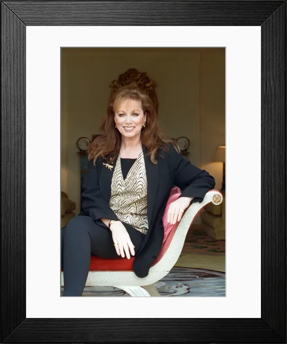 Framed Print : Jackie Collins. (Pictured in London) Author Framed Print : Jackie Collins. (Pictured in London) Author