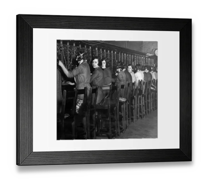 Framed Print : The manual telephone exchange in Newcastle. 22nd December 1930