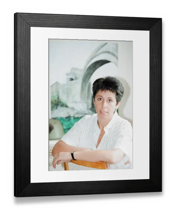 Framed Print : Sally Becker, British Aid Worker and Heroine, pictured at home in Hove, Sussex Framed Print : Sally Becker, British Aid Worker and Heroine, pictured at home in Hove, Sussex