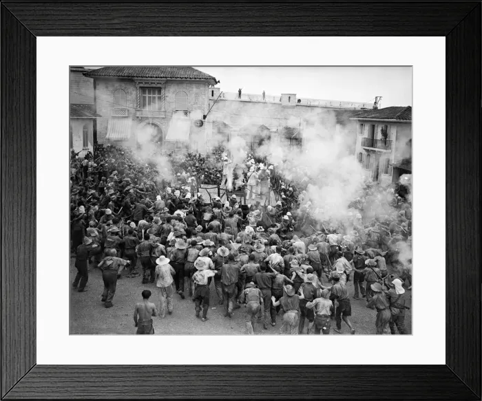 Framed Print : Filming of King of the Damned, directed by Walter Forde Framed Print : Filming of King of the Damned, directed by Walter Forde