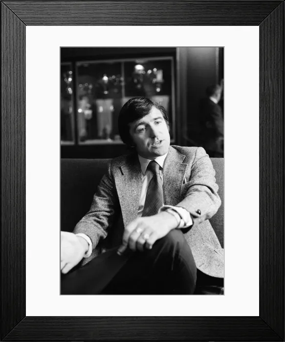 Framed Print : Terry Venables - Crystal Palace football manager pictured for The Daily Mirror Framed Print : Terry Venables - Crystal Palace football manager pictured for The Daily Mirror