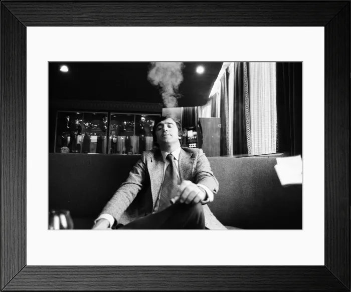 Framed Print : Terry Venables - Crystal Palace football manager pictured for The Daily Mirror