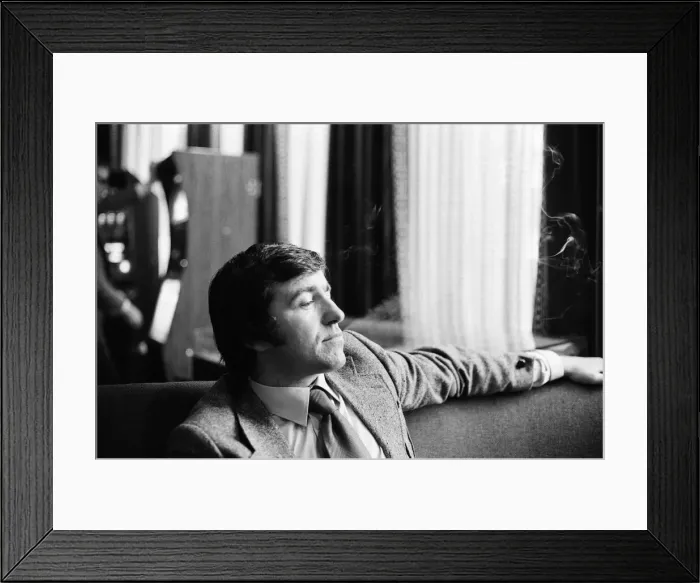 Framed Print : Terry Venables - Crystal Palace football manager pictured for The Daily Mirror Framed Print : Terry Venables - Crystal Palace football manager pictured for The Daily Mirror