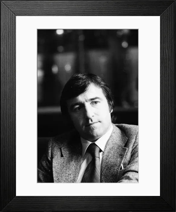 Framed Print : Terry Venables - Crystal Palace football manager pictured for The Daily Mirror Framed Print : Terry Venables - Crystal Palace football manager pictured for The Daily Mirror