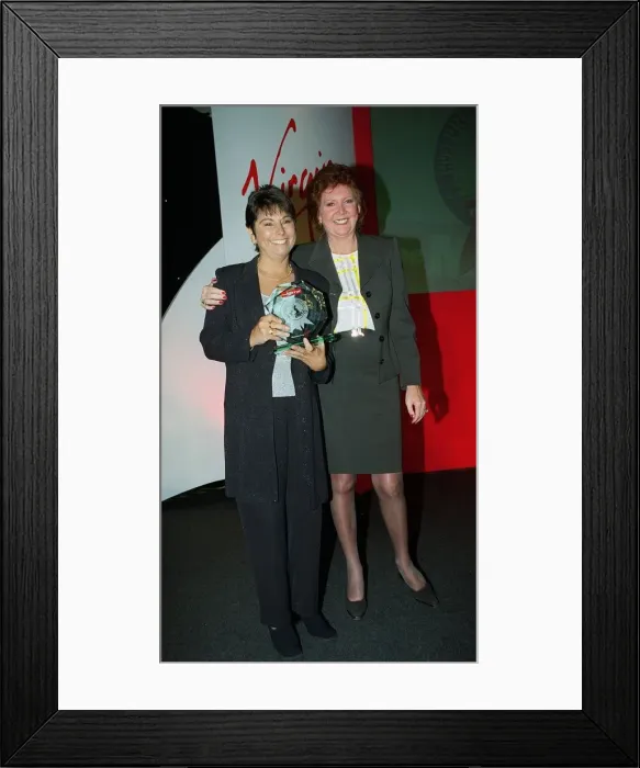 Framed Print : Cilla Black with Helen Rollason May 1999 winner of a special Pride of Britain Award