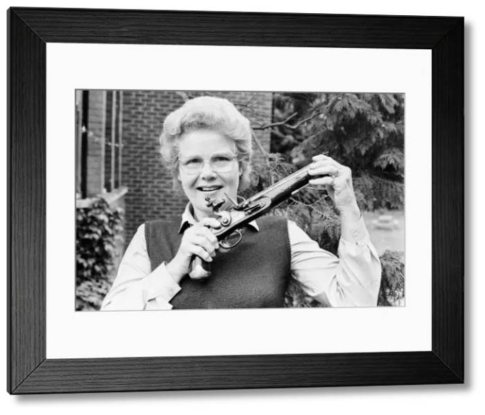 Framed Print : Antiques Day at the Evening Post, October 1985 Framed Print : Antiques Day at the Evening Post, October 1985
