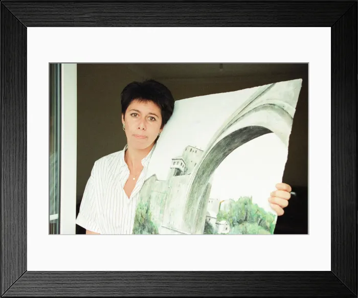 Framed Print : Sally Becker, British Aid Worker and Heroine, pictured at home in Hove, Sussex