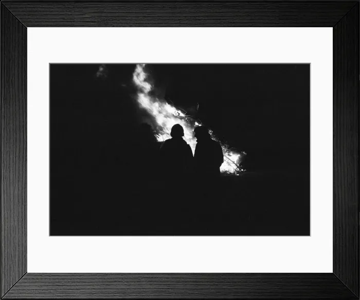 Framed Print : Bonfire Night at Waterloo Meadows park, Reading, Berkshire, November 1980