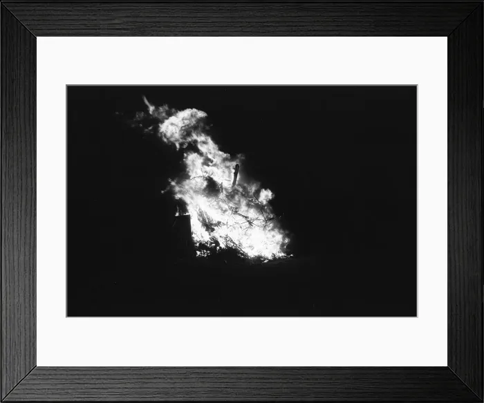 Framed Print : Bonfire Night at Waterloo Meadows park, Reading, Berkshire, November 1980