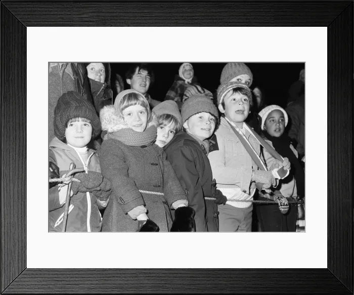 Framed Print : Bonfire Night at Waterloo Meadows park, Reading, Berkshire, November 1980