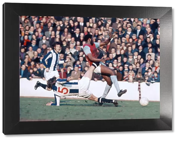 English League Division One match at Upton Park. West Ham United 2 v West Bromwich
