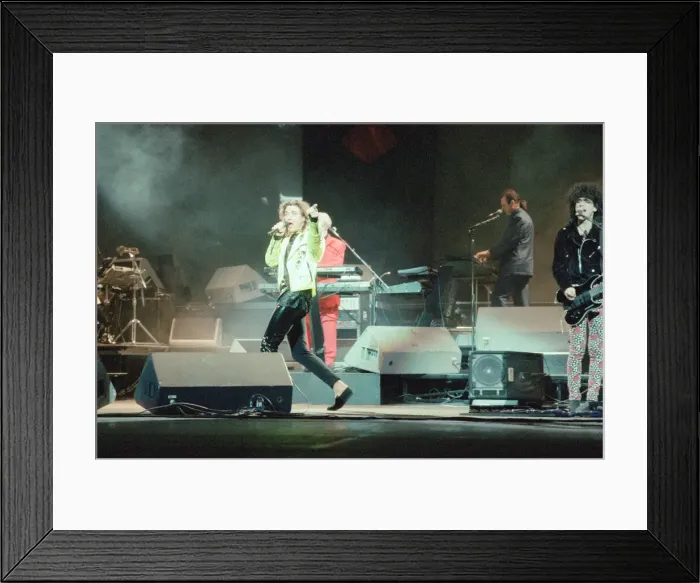 Framed Print : Duran Duran in concert Pictures circa 14th March 1989 The group
