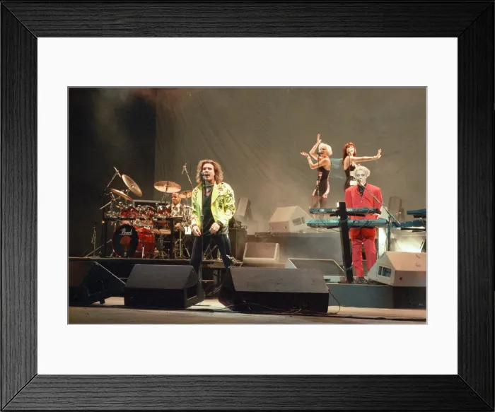Framed Print : Duran Duran in concert Pictures circa 14th March 1989 The group