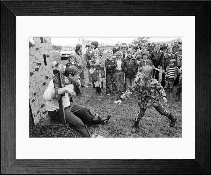 Framed Print : Donkey Derby Day, Middlesbrough, June 1977 Framed Print : Donkey Derby Day, Middlesbrough, June 1977