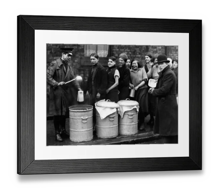 Framed Print : The line up for free soup distributed by the Salvation Army Soup Kitchen Framed Print : The line up for free soup distributed by the Salvation Army Soup Kitchen