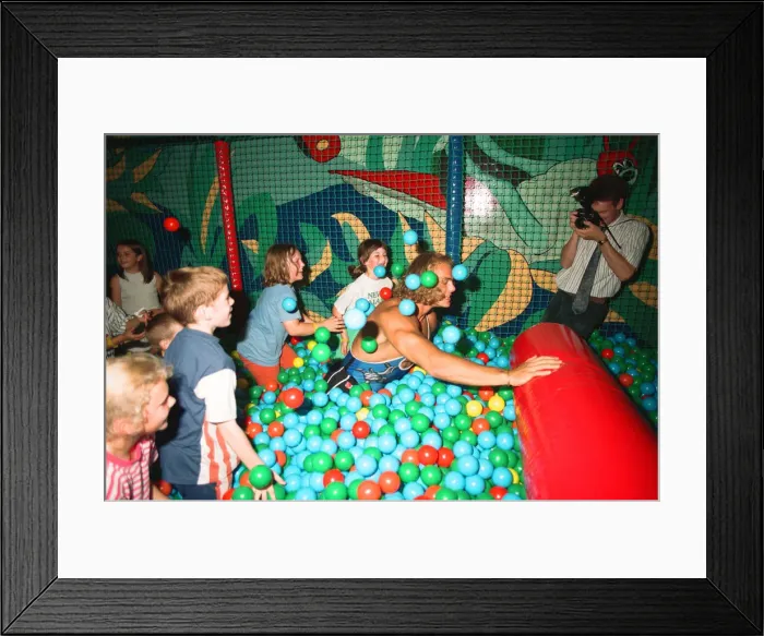 Framed Print : Hunter from Gladiators at the Meadway Sports Centre. 27th July 1995 Framed Print : Hunter from Gladiators at the Meadway Sports Centre. 27th July 1995