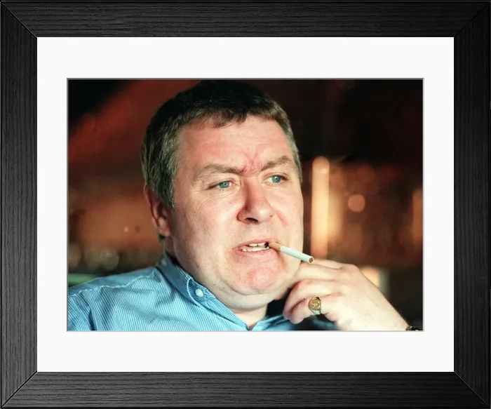Framed Print : Actor Gregor Fisher at Uplawmoor Hotel 4th May 1999