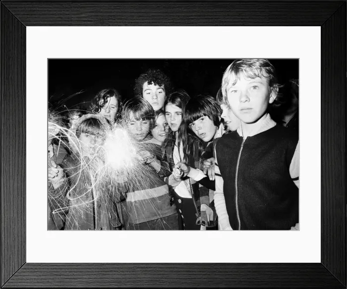 Framed Print : Bonfire Night, Reading, Berkshire, November 1975 Framed Print : Bonfire Night, Reading, Berkshire, November 1975