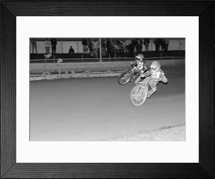 Framed Print : Speedway, Reading v Bradford, at the Smallmead Stadium, Reading, 23rd September 1992 Framed Print : Speedway, Reading v Bradford, at the Smallmead Stadium, Reading, 23rd September 1992