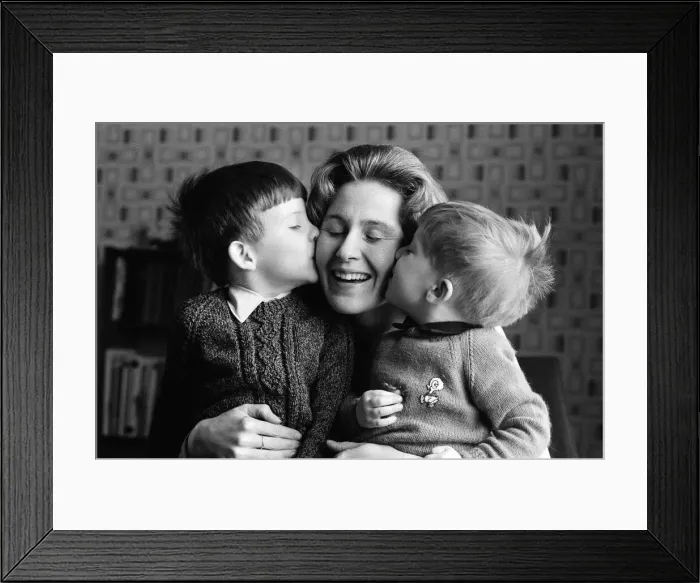 Framed Print : Mrs Maureen Davies and her two children, Peter, 2, and Michael, 5. 11th February 1972 Framed Print : Mrs Maureen Davies and her two children, Peter, 2, and Michael, 5. 11th February 1972