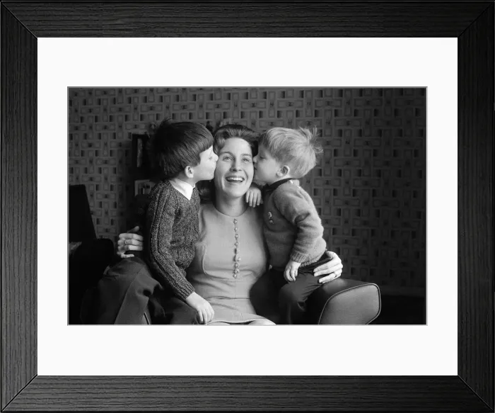 Framed Print : Mrs Maureen Davies and her two children, Peter, 2, and Michael, 5. 11th February 1972 Framed Print : Mrs Maureen Davies and her two children, Peter, 2, and Michael, 5. 11th February 1972