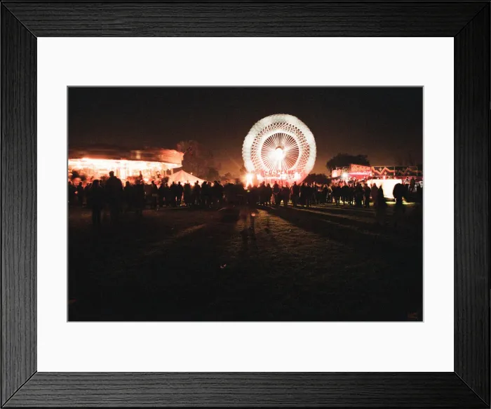 Framed Print : Fireworks, Kings Meadow park, Reading, Berkshire, 4th November 1995 Framed Print : Fireworks, Kings Meadow park, Reading, Berkshire, 4th November 1995