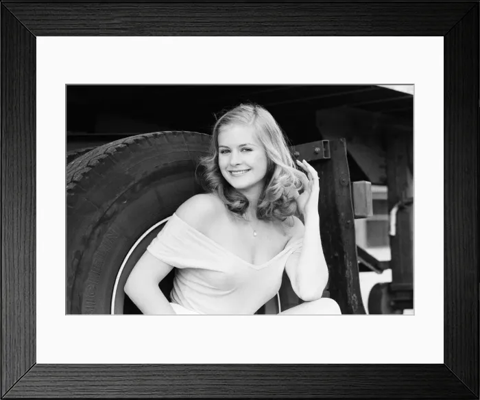 Framed Print : Denise Perry, Glamour Model, August 1978 Framed Print : Denise Perry, Glamour Model, August 1978