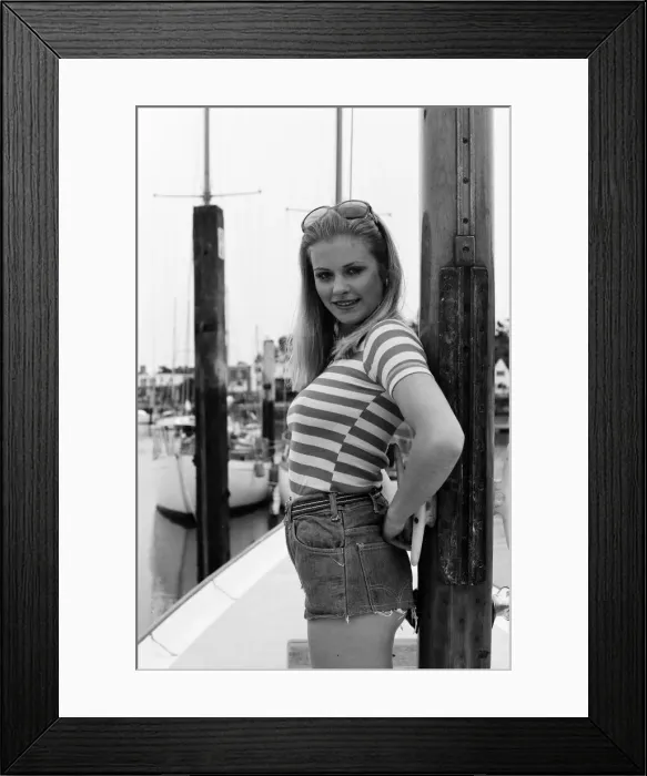 Framed Print : Denise Perry, Glamour Model, 11th June 1976 Framed Print : Denise Perry, Glamour Model, 11th June 1976