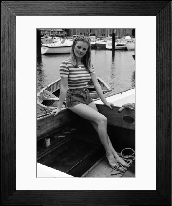 Framed Print : Denise Perry, Glamour Model, 11th June 1976 Framed Print : Denise Perry, Glamour Model, 11th June 1976