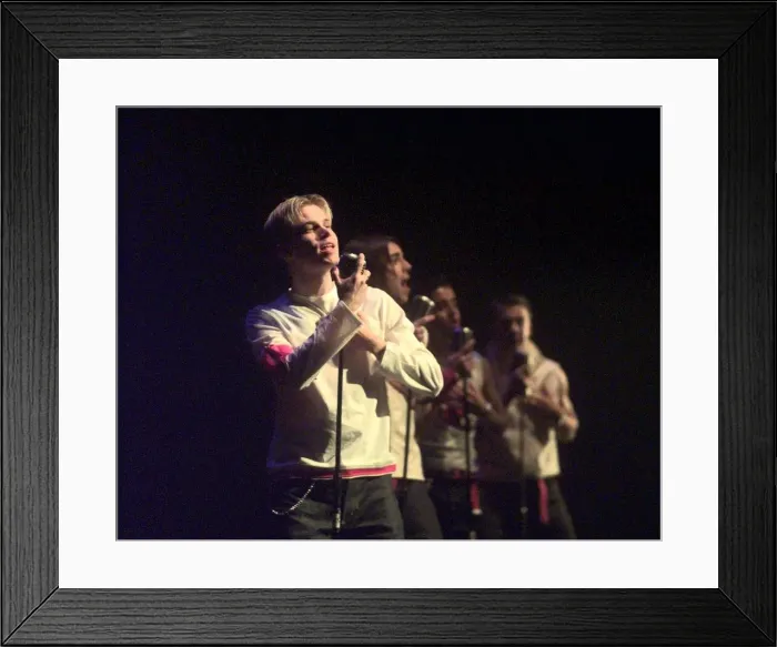 Framed Print : Smash hits 36 John Reavenall 24  /  11  /  99. Smash Hits Roadshow at the ICC