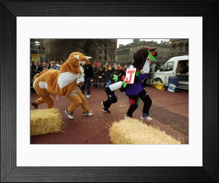 Framed Print : Pantomime horse race at George Square Glasgow with Grant Stott and John Leslie Framed Print : Pantomime horse race at George Square Glasgow with Grant Stott and John Leslie
