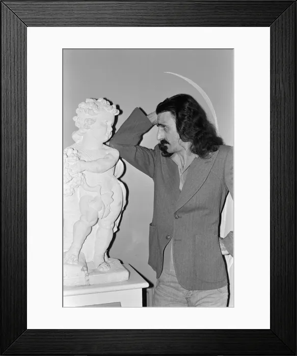 Framed Print : Frank Zappa. American musician. Pictured at The Dorchester Hotel in London Framed Print : Frank Zappa. American musician. Pictured at The Dorchester Hotel in London