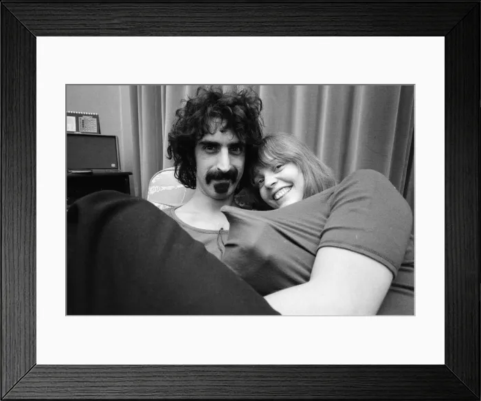 Framed Print : Frank Zappa. American musician. Pictured here with his wife Gail, in London Framed Print : Frank Zappa. American musician. Pictured here with his wife Gail, in London
