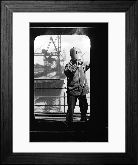Framed Print : Shipbuilding at Smiths Dock. 1972 Framed Print : Shipbuilding at Smiths Dock. 1972