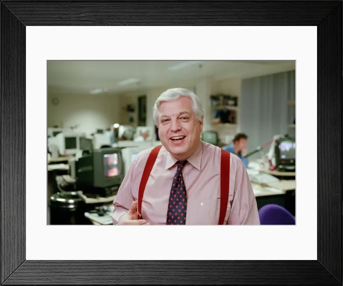 Framed Print : John Simpson BBC, news journalist. 24th November 1998