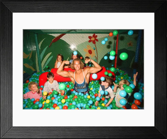 Framed Print : Hunter from Gladiators at the Meadway Sports Centre. 27th July 1995 Framed Print : Hunter from Gladiators at the Meadway Sports Centre. 27th July 1995