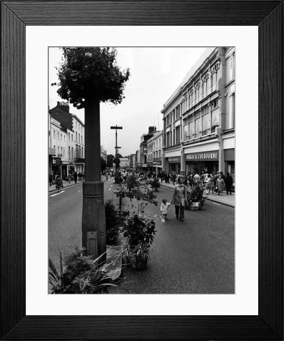 Framed Print : Burgis & Colbourne Department Store, The Parade, Leamington Spa, Warwickshire Framed Print : Burgis & Colbourne Department Store, The Parade, Leamington Spa, Warwickshire